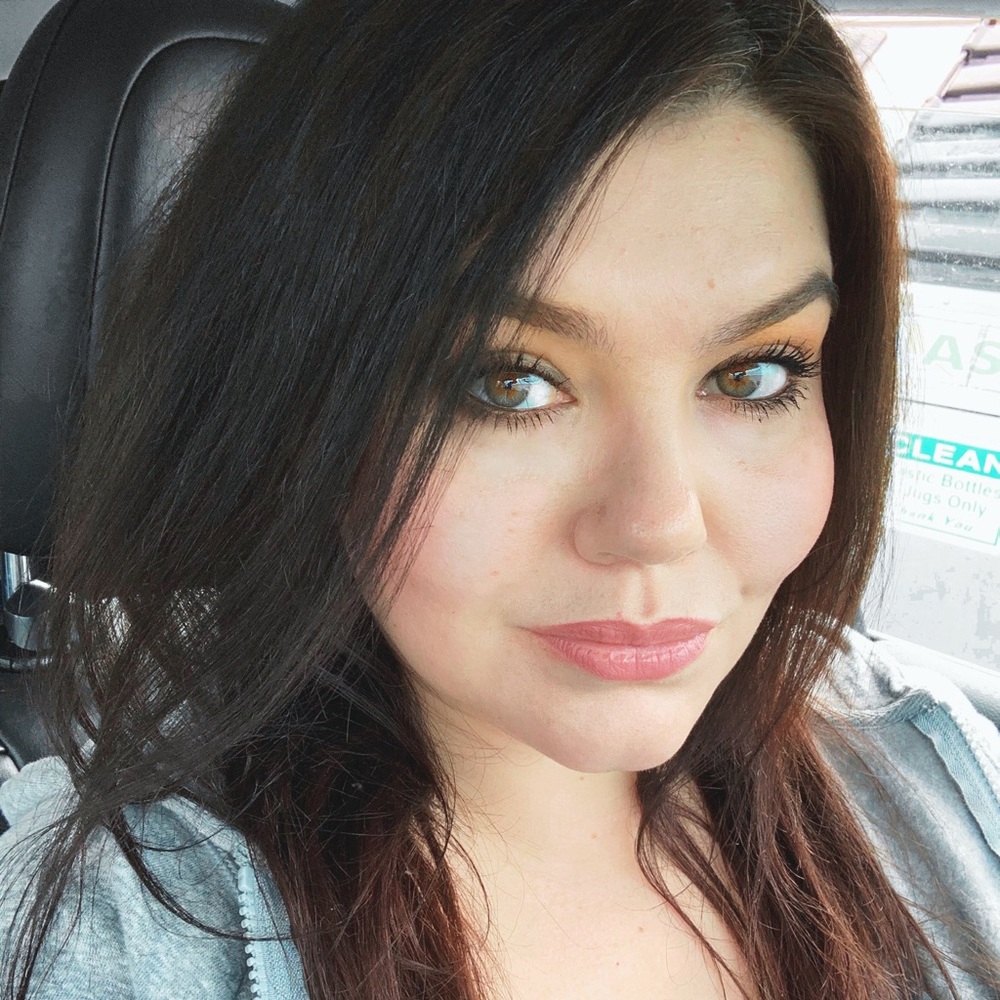 Meet your Posher, Cassie
